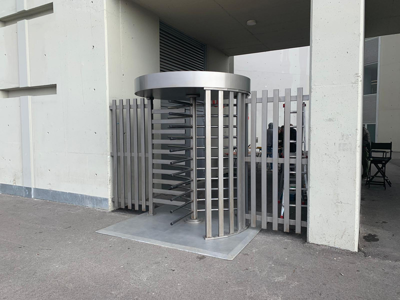 puerta giratoria ficticio metal madera 1u